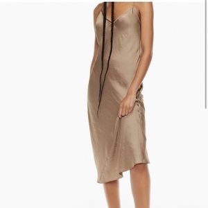 Aritzia - Wilfred Slip Dress